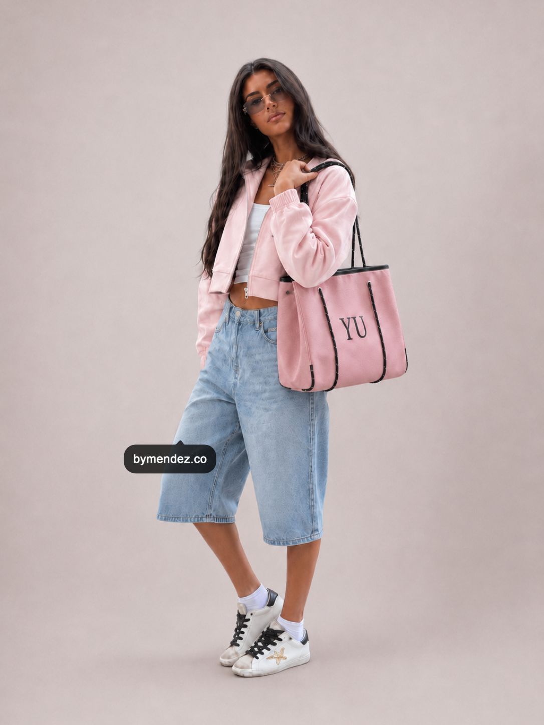 Bolso Tote Bag Pink personalizado con iniciales bordadas a mano, cuero vegano BYMENDEZ