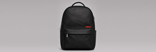 Morral Classic Black de BYMENDEZ en cuero vegano, vista frontal