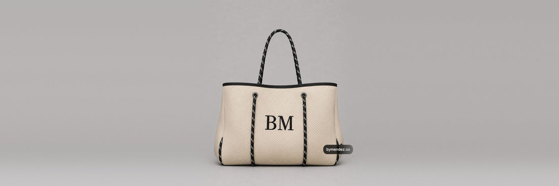 Bolso Tote Bag Beige de BYMENDEZ con las iniciales BM bordadas, en cuero vegano