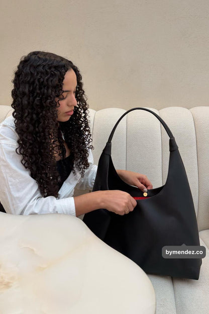 Bolso Hobo Bag Black BYMENDEZ