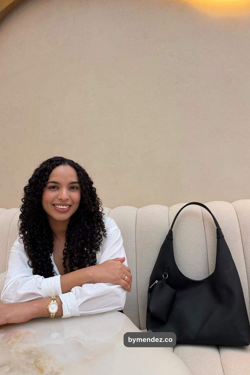 Bolso Hobo Bag Black BYMENDEZ