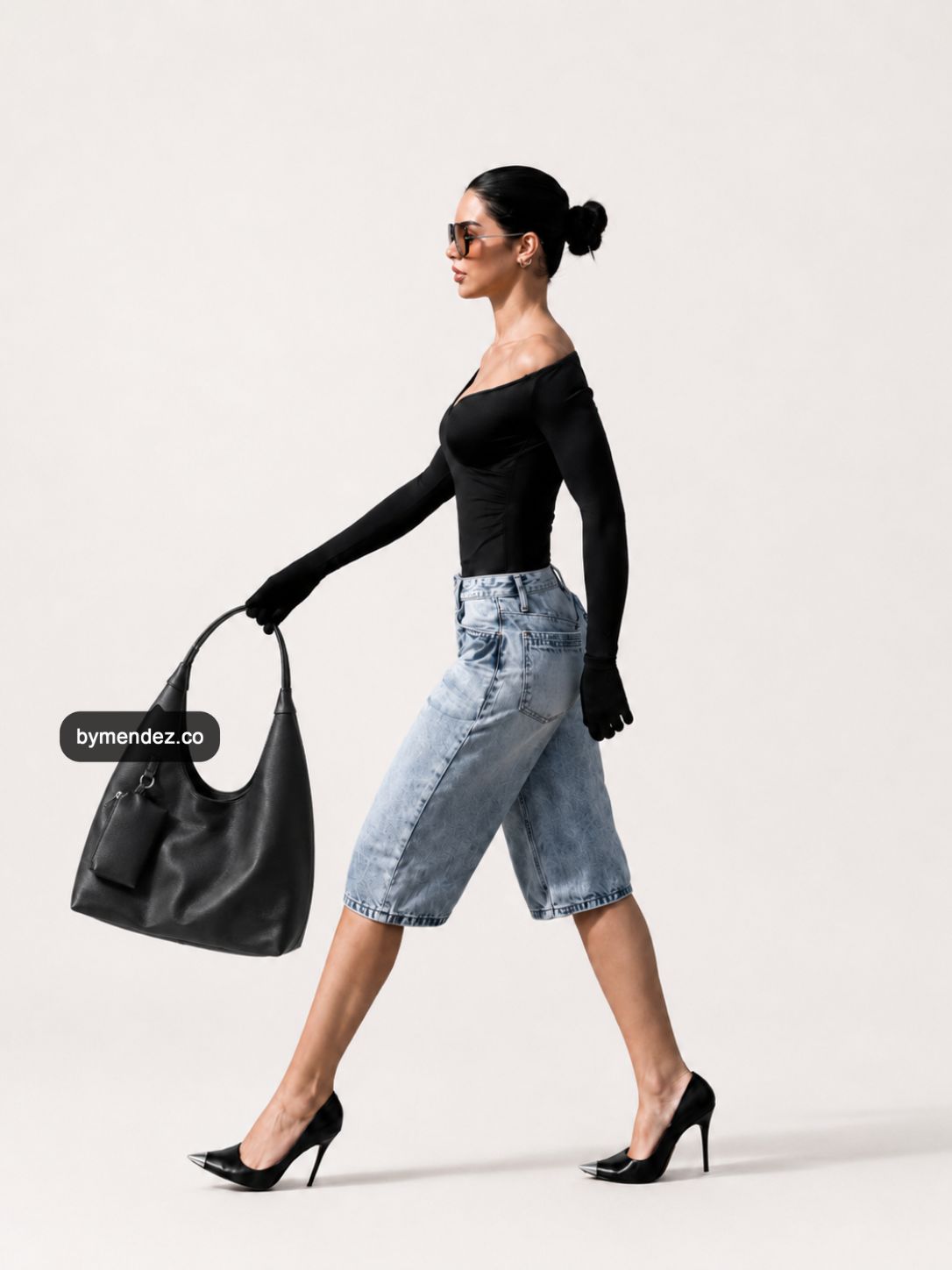 Bolso Hobo Bag Black en cuero vegano BYMENDEZ con espacio para portátil