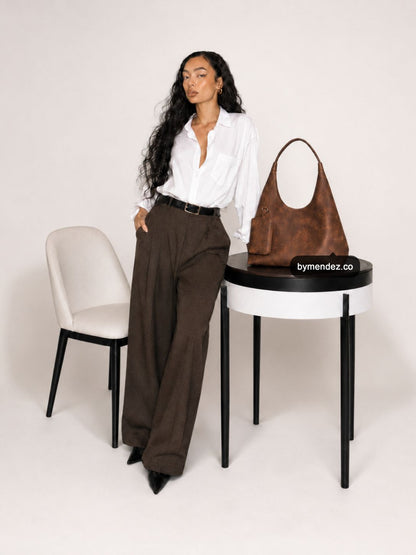 Bolso Hobo Bag Brown en cuero vegano BYMENDEZ con espacio para portátil