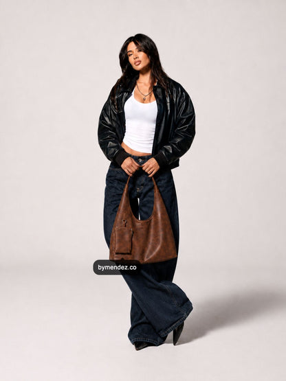 Bolso Hobo Bag Brown en cuero vegano BYMENDEZ con espacio para portátil