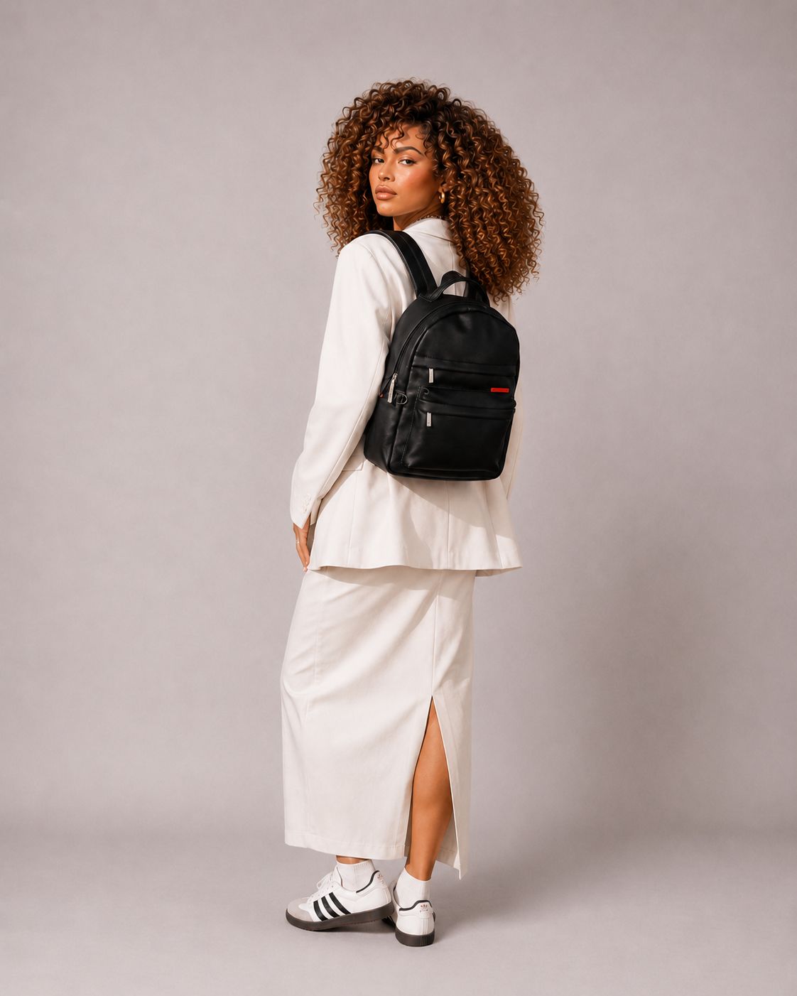 Bolso Niva Black Premium en cuero vegano BYMENDEZ