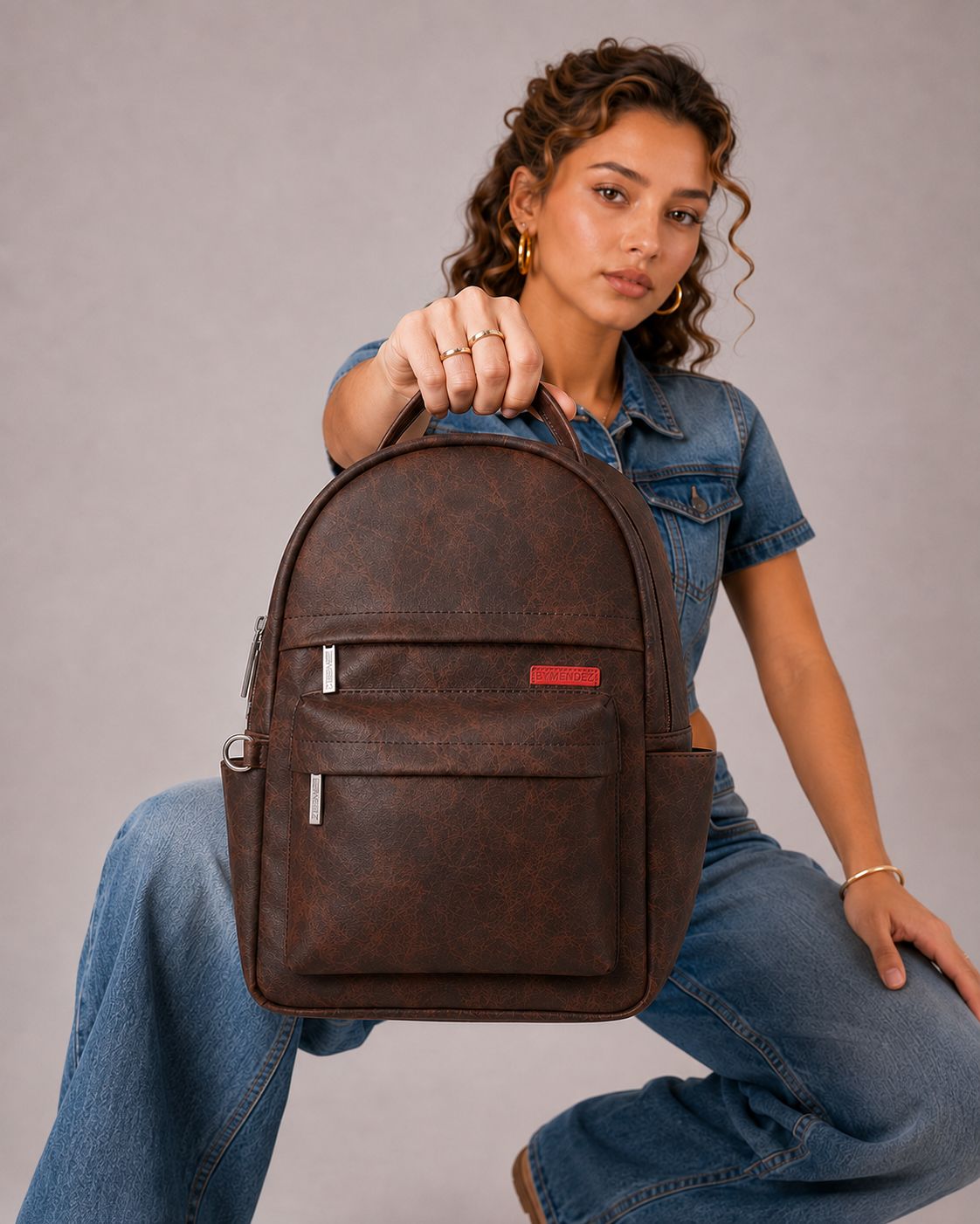 Bolso Niva Brown Premium en cuero vegano BYMENDEZ