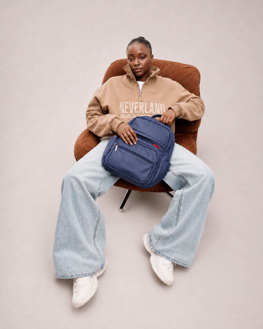 Morral SUPRA Blue, mejor diseño del año, en cuero vegano BYMENDEZ