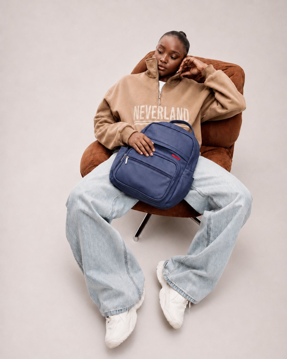 Morral SUPRA Blue, mejor diseño del año, en cuero vegano BYMENDEZ