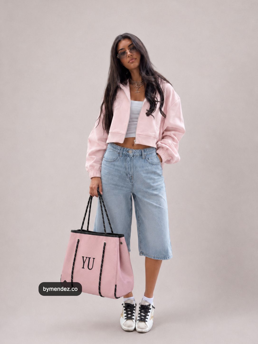 Bolso Tote Bag Pink personalizado con iniciales bordadas a mano, cuero vegano BYMENDEZ