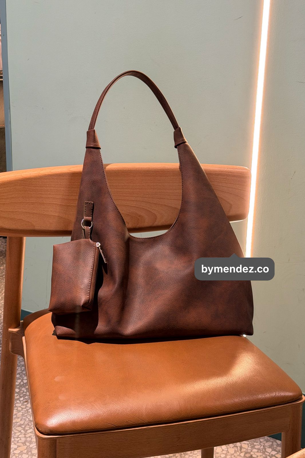 Bolso Hobo Bag Brown BYMENDEZ